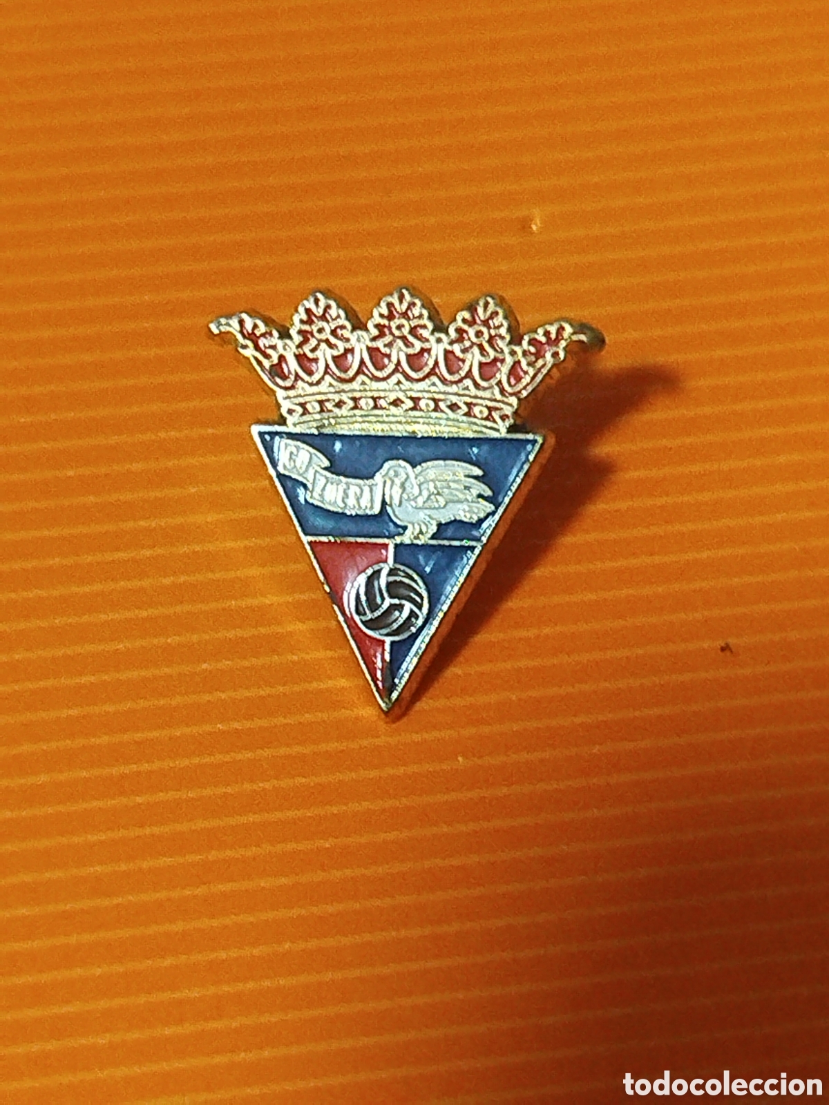 Coleccionismo deportivo: INSIGNIA DE FUTBOL CD ZUERA .. ZARAGOZA