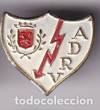 Collectionnisme sportif: ANTIGUA INSIGNIA DE IMPERDIBLE DEL EQUIPO DE FUTBOL RAYO VALLECANO (FOOTBALL)