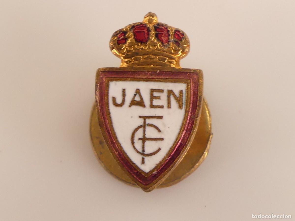 Coleccionismo deportivo: PIN INSIGNIA DE COLECCION - JAEN CLUB DE FUTBOL