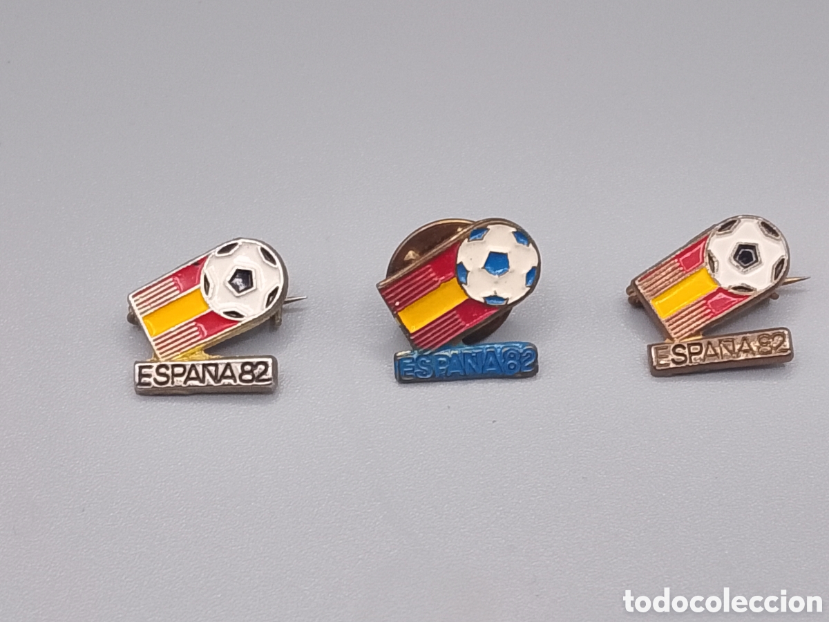 Coleccionismo deportivo: Lote tres pins mundial 82 Espa&ntilde;a Naranjito de aguja y normal