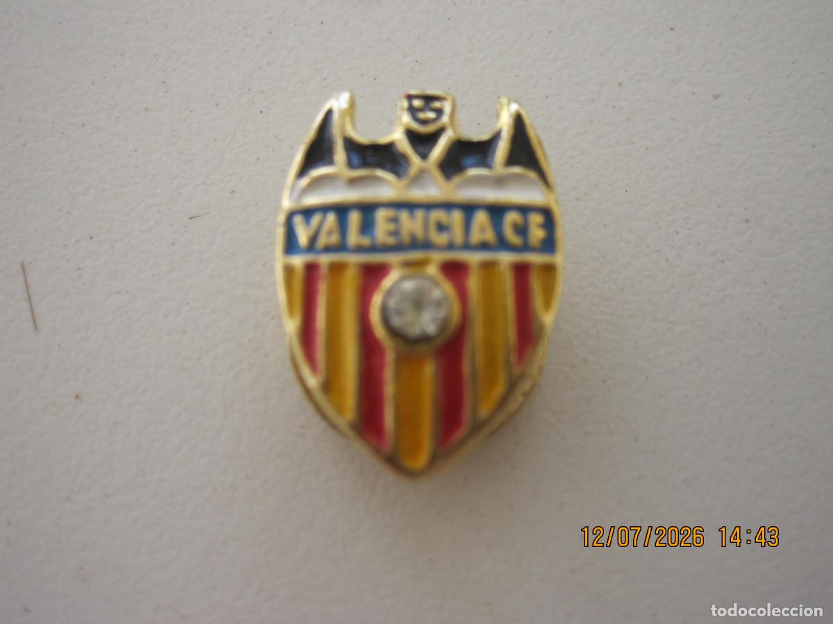 Coleccionismo deportivo: ANTIGUO PIN O PINS DE OJAL DEL VALENCIA FUTBOL CLUB