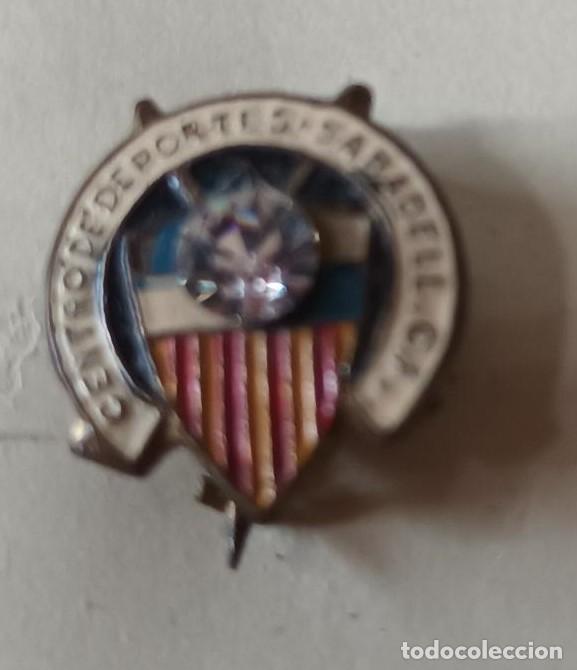 Coleccionismo deportivo: INSIGNIA IMPERDIBLE DEL CLUB DE FUTBOL SABADELL (FOOTBALL)