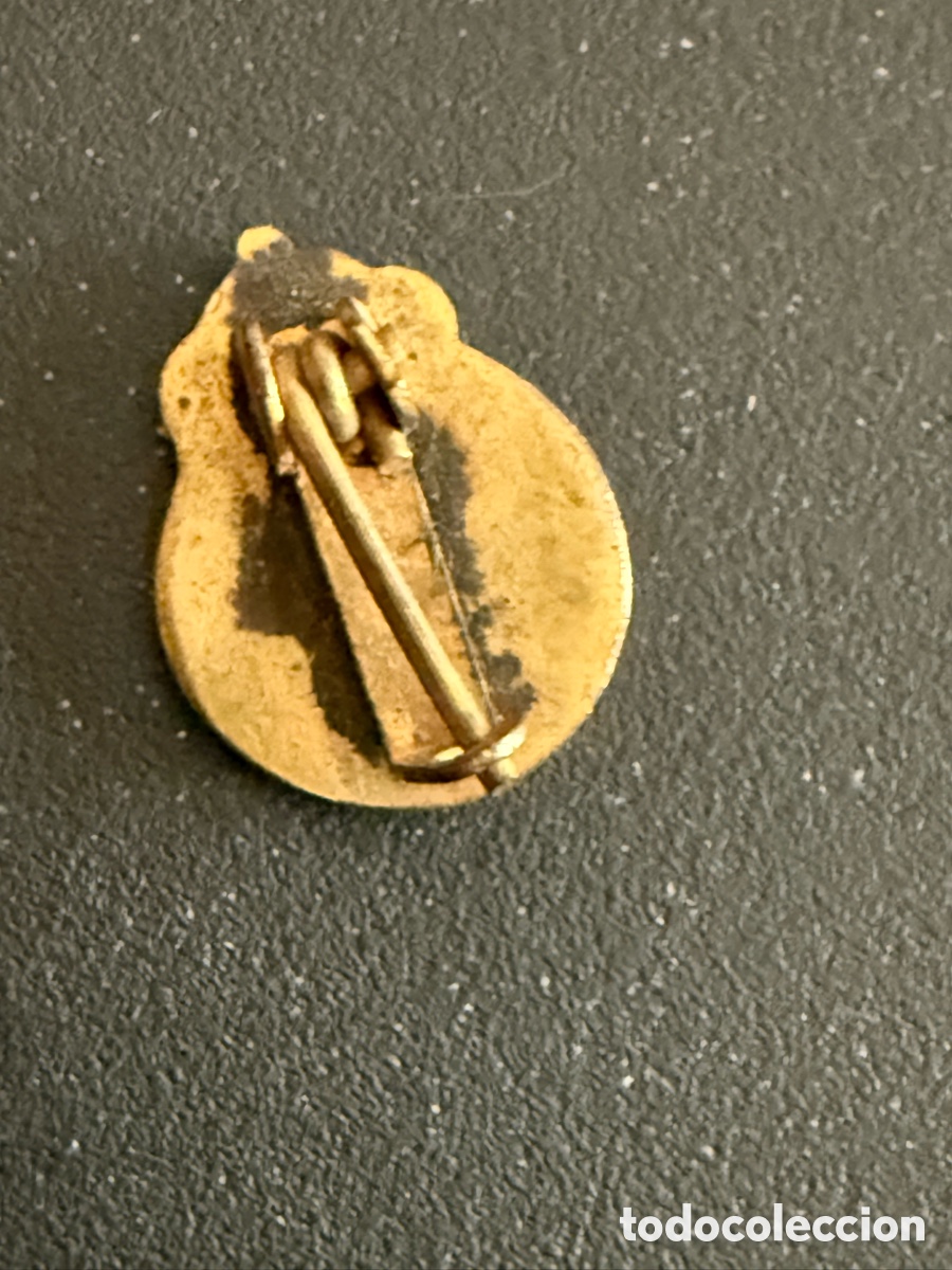 Coleccionismo deportivo: Antigua Insignia. REAL MADRD - Foto 2