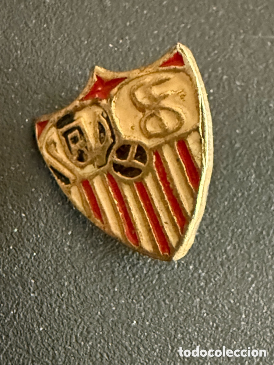 Coleccionismo deportivo: Antigua INSIGNIA. SEVILLA FC