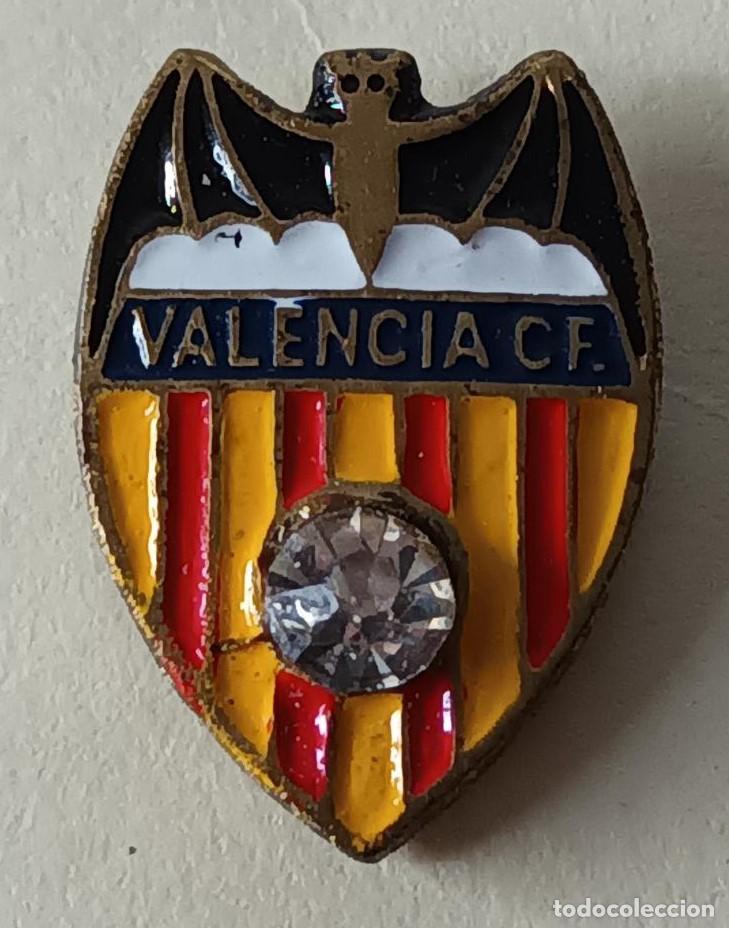 Coleccionismo deportivo: PIN DEL CLUB DE FUTBOL VALENCIA (FOOTBALL)