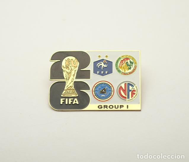 Coleccionismo deportivo: Metal badge football 2026 FIFA World Cup group I - France, Norway, Senegal, Iraq.