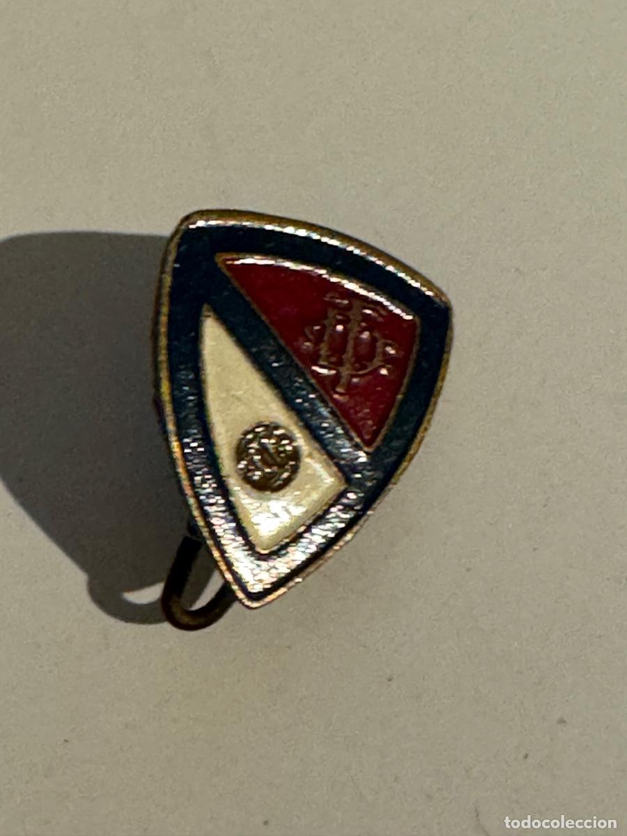 Coleccionismo deportivo: FUTBOL INSIGNIA AGUJA / PIN. DEPORTIVO -ORIGINAL A&Ntilde;OS 50/60/70 (G)