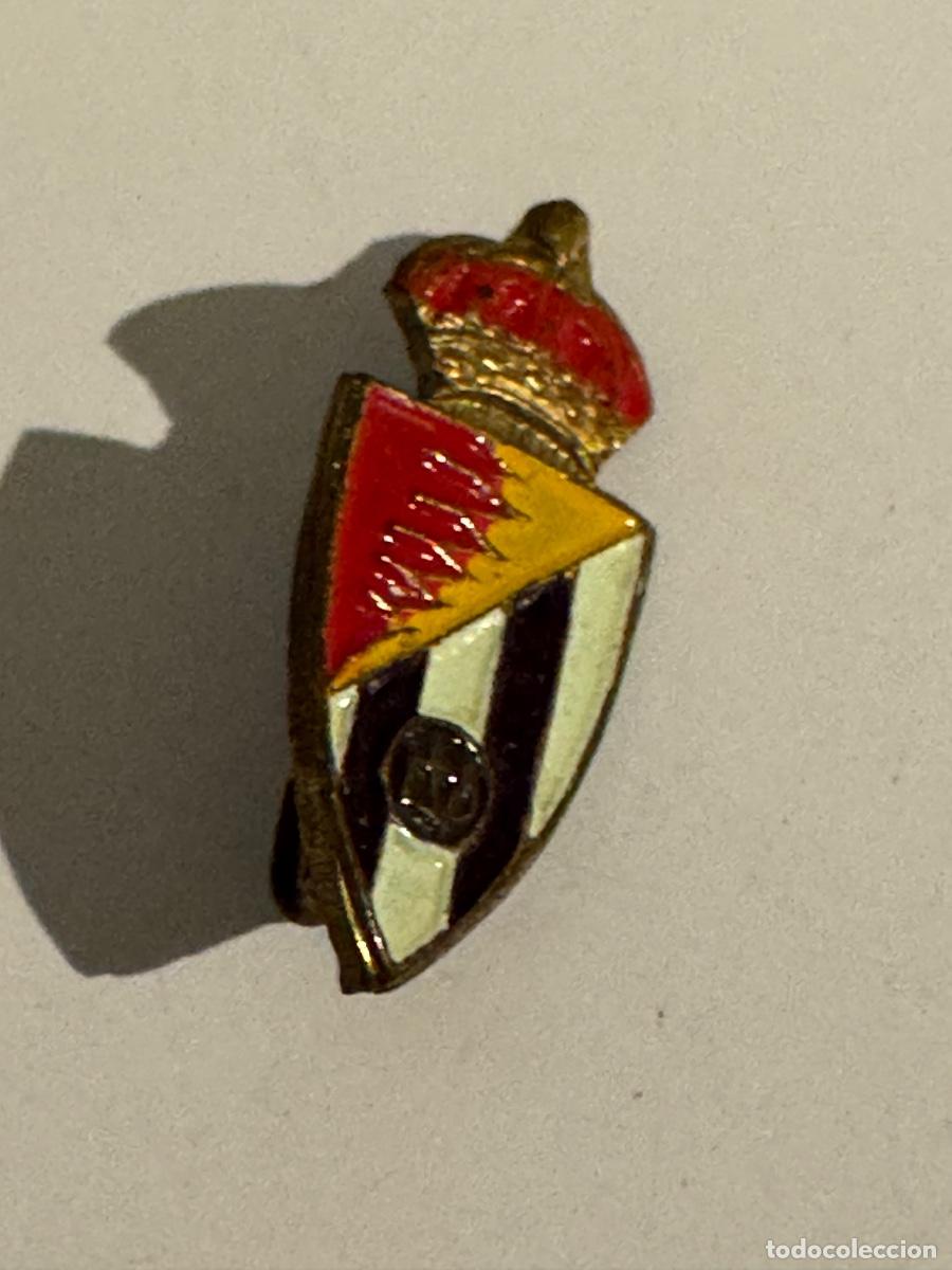 Coleccionismo deportivo: FUTBOL INSIGNIA AGUJA / PIN DEPORTIVO -ORIGINAL A&Ntilde;OS 50/60/70 (G)