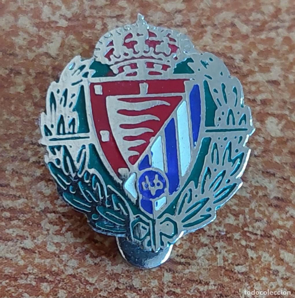 Coleccionismo deportivo: Emblema ojal Club de f&uacute;tbol Real Valladolid