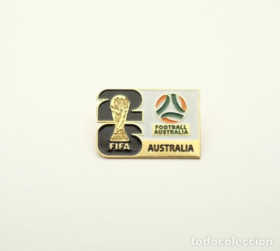 Coleccionismo deportivo: Metal badge football 2026 FIFA World Cup - Australian national team