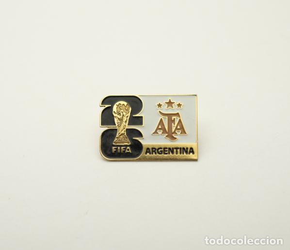 Coleccionismo deportivo: Metal badge football 2026 FIFA World Cup - Argentina national team.
