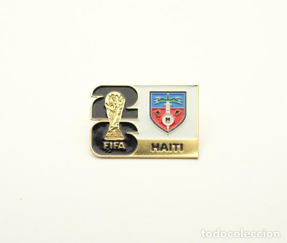 Coleccionismo deportivo: Metal badge football 2026 FIFA World Cup - Haiti national team.