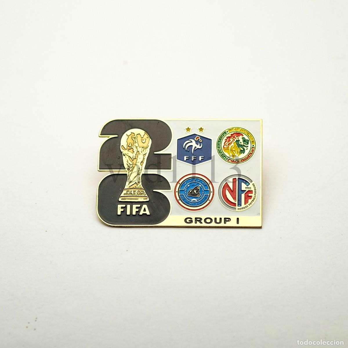 Coleccionismo deportivo: Metal badge football 2026 FIFA World Cup group I: France, Norway, Senegal, Iraq.