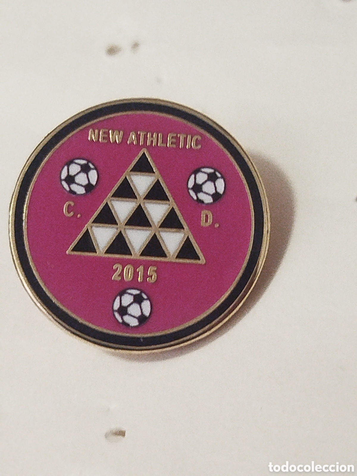 Coleccionismo deportivo: INSIGNIA DE FUTBOL NEW ATHLETIC CD LAS PALMAS DE GC