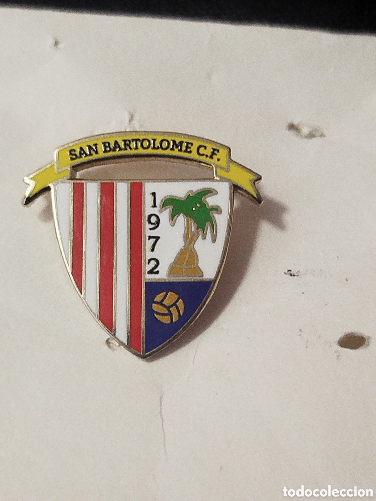 Coleccionismo deportivo: INSIGNIA DE FUTBOL SAN BARTOLOM&Eacute; CF .. LANZAROTE
