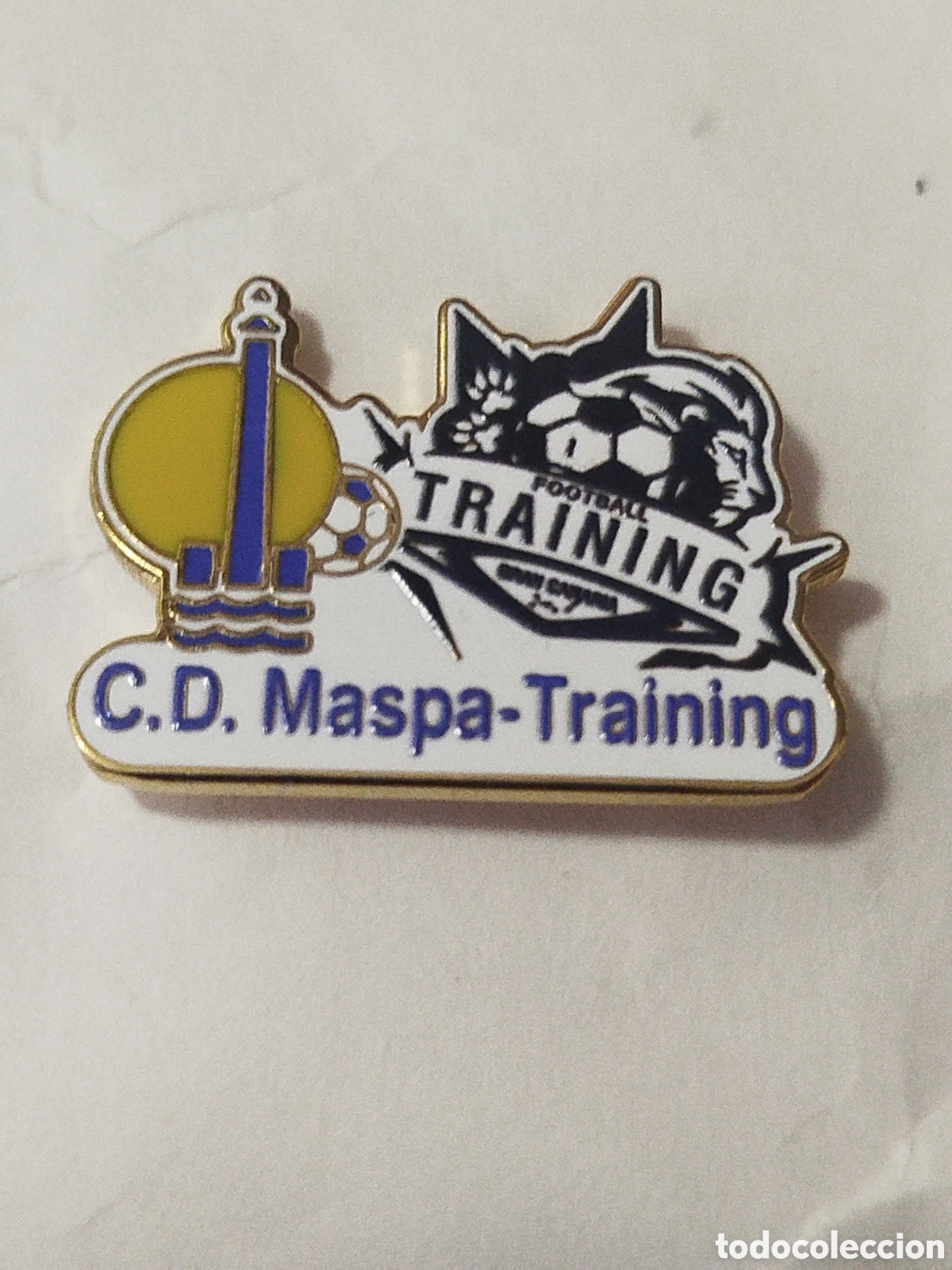 Coleccionismo deportivo: INSIGNIA DE FUTBOL CD MASPA-TRAINING.SAN BARTOLOM&Eacute; DE TIRAJANA GRAN CANARIA