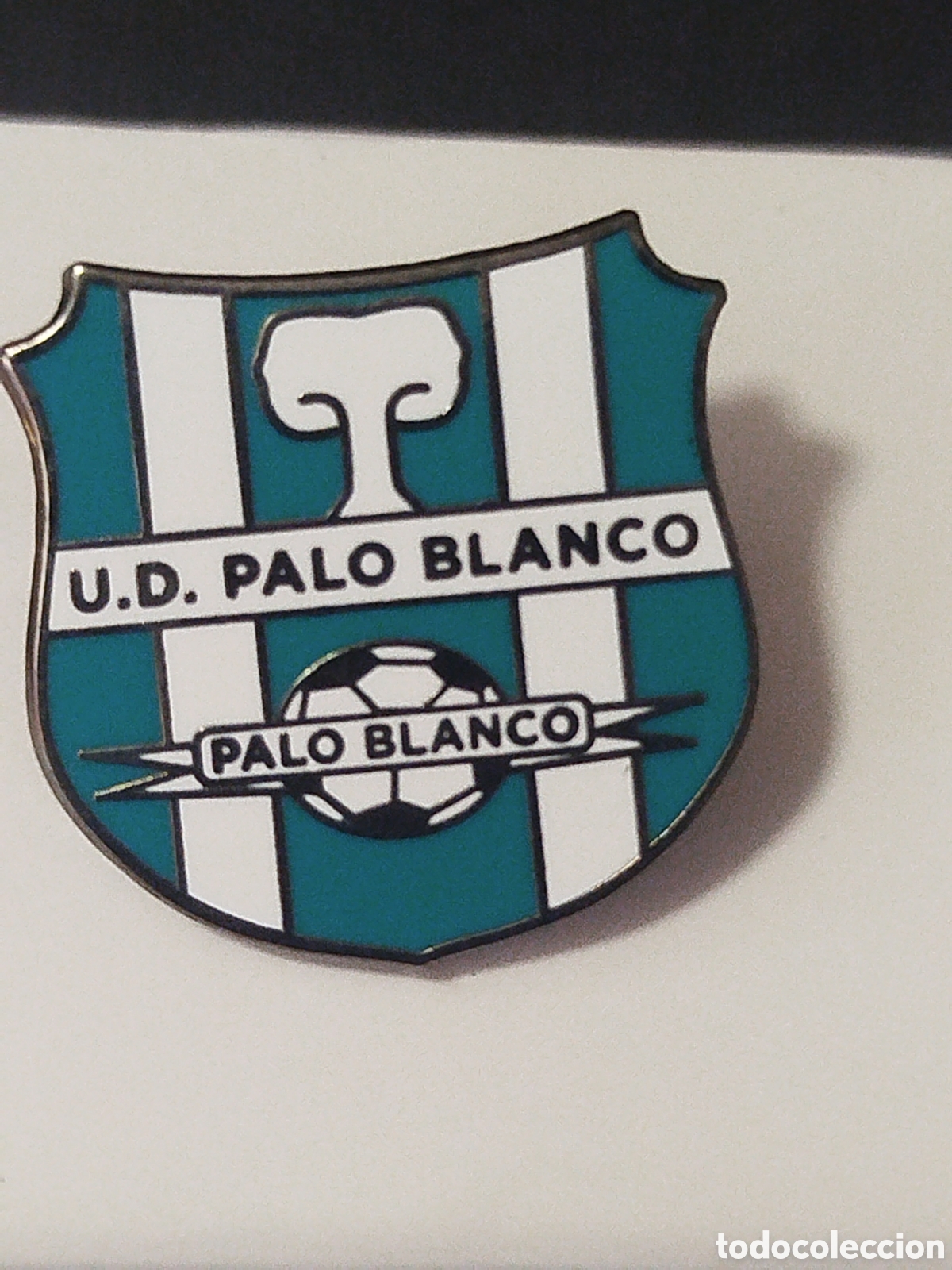 Coleccionismo deportivo: INSIGNIA DE FUTBOL UD PALO BLANCO LOS REALEJOS TENERIFE