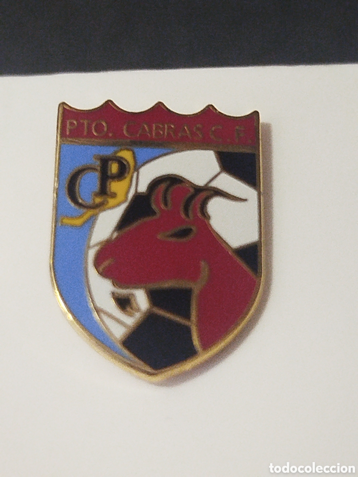 Coleccionismo deportivo: INSIGNIA DE FUTBOL PUERTO CABRAS CF.PUERTO DEL ROSARIO . FUERTEVENTURA