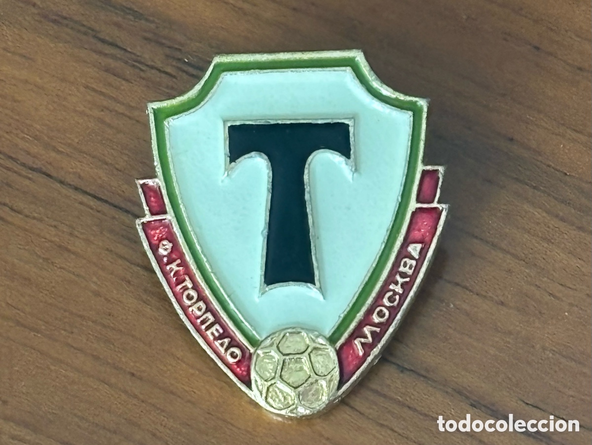 Coleccionismo deportivo: Insignia Pin Vintage FK Torpedo Mosc&uacute; URSS Esmalte Pin Badge Soviet Football FK