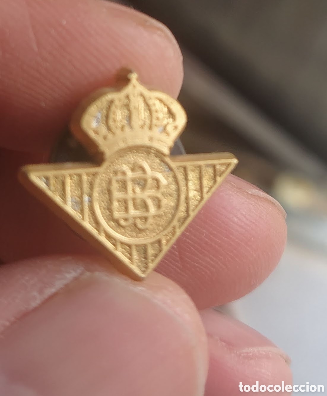 Coleccionismo deportivo: Pin del Real Betis Balompi&eacute;