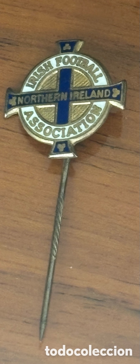 Coleccionismo deportivo: Vintage Irish Football Association Northern Ireland IFA Enamel Stick Pin Badge
