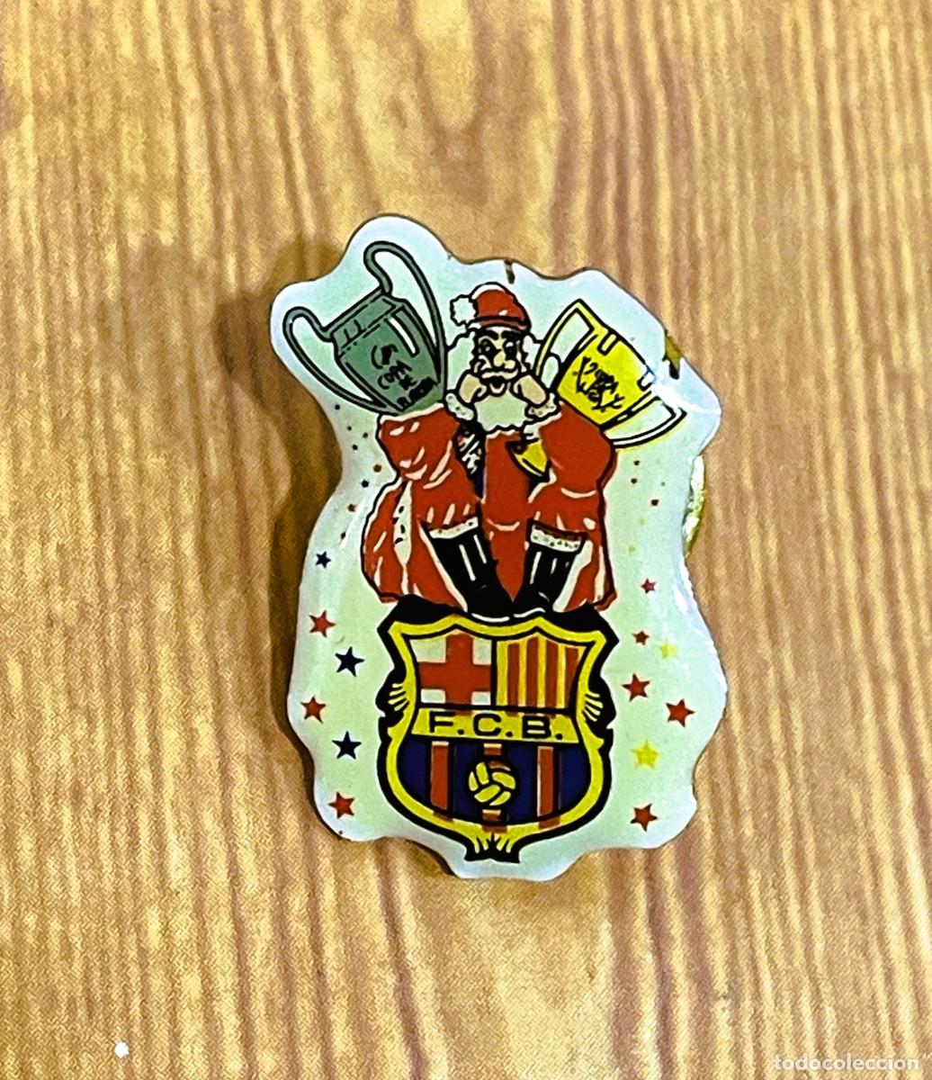 Coleccionismo deportivo: PIN DE PAPA NOEL NAVIDAD F&Uacute;TBOL CLUB BARCELONA - COPA DE EUROPA Y LIGA DEL A&Ntilde;O 1991/92