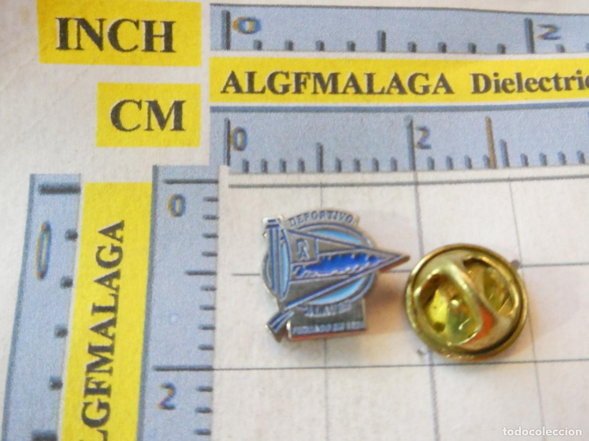 Coleccionismo deportivo: PIN DE DEPORTES. F&Uacute;TBOL. DEPORTIVO ALAV&Eacute;S VITORIA. ESCUDO DEL EQUIPO