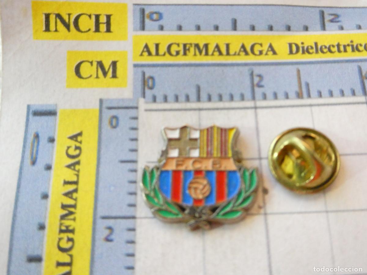 Coleccionismo deportivo: PIN DE DEPORTES. F&Uacute;TBOL. FC BARCELONA LAURELES. ESCUDO DEL EQUIPO