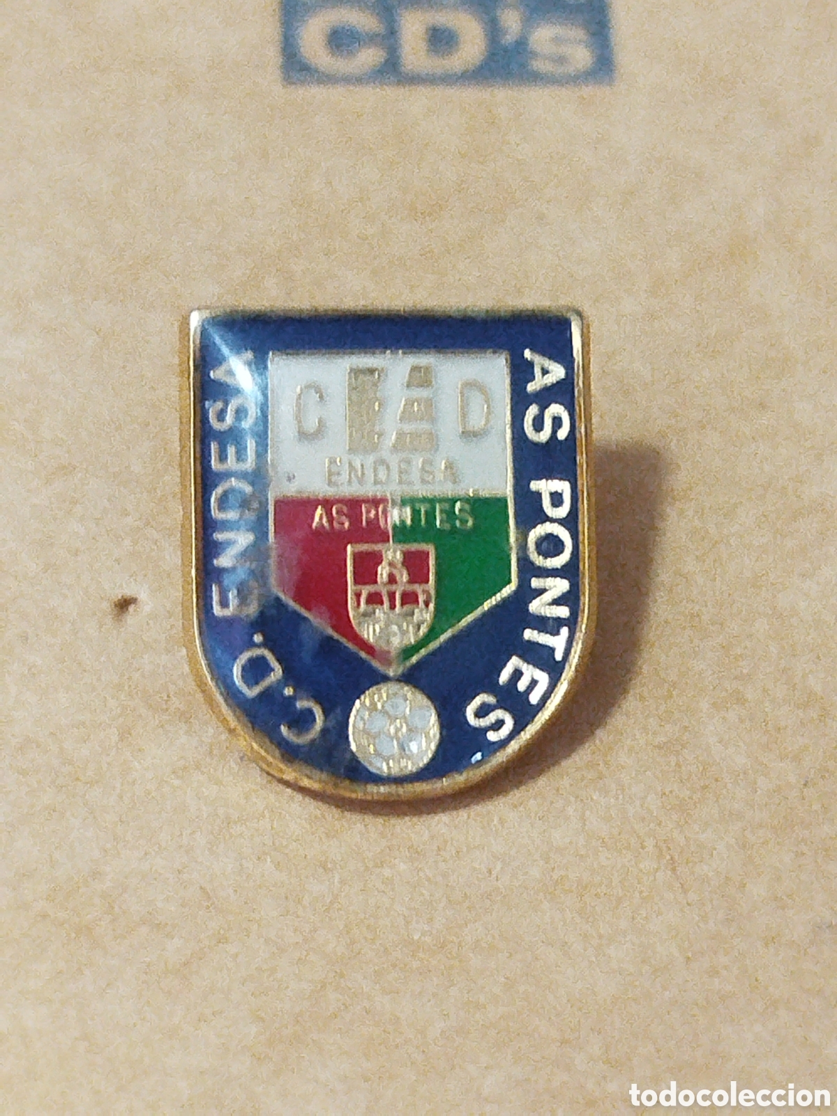Coleccionismo deportivo: PINS DE FUTBOL CD ENDESA AS PONTES A CORU&Ntilde;A