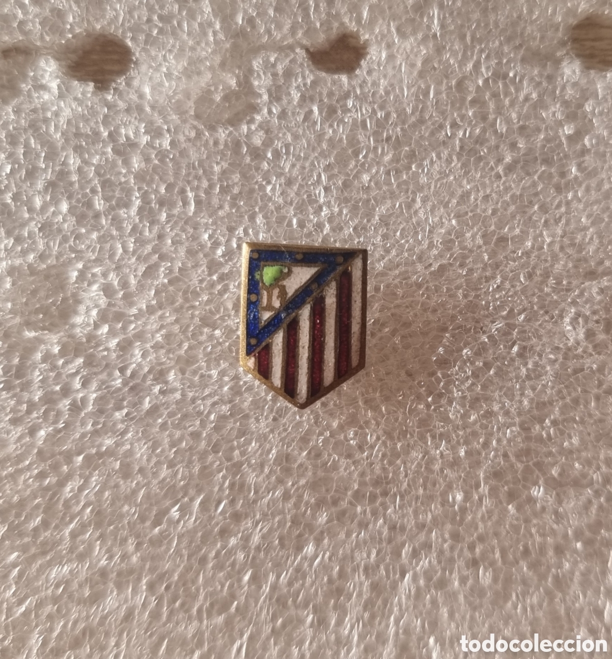 Coleccionismo deportivo: Pin insignia esmaltada atl&eacute;tico Madrid