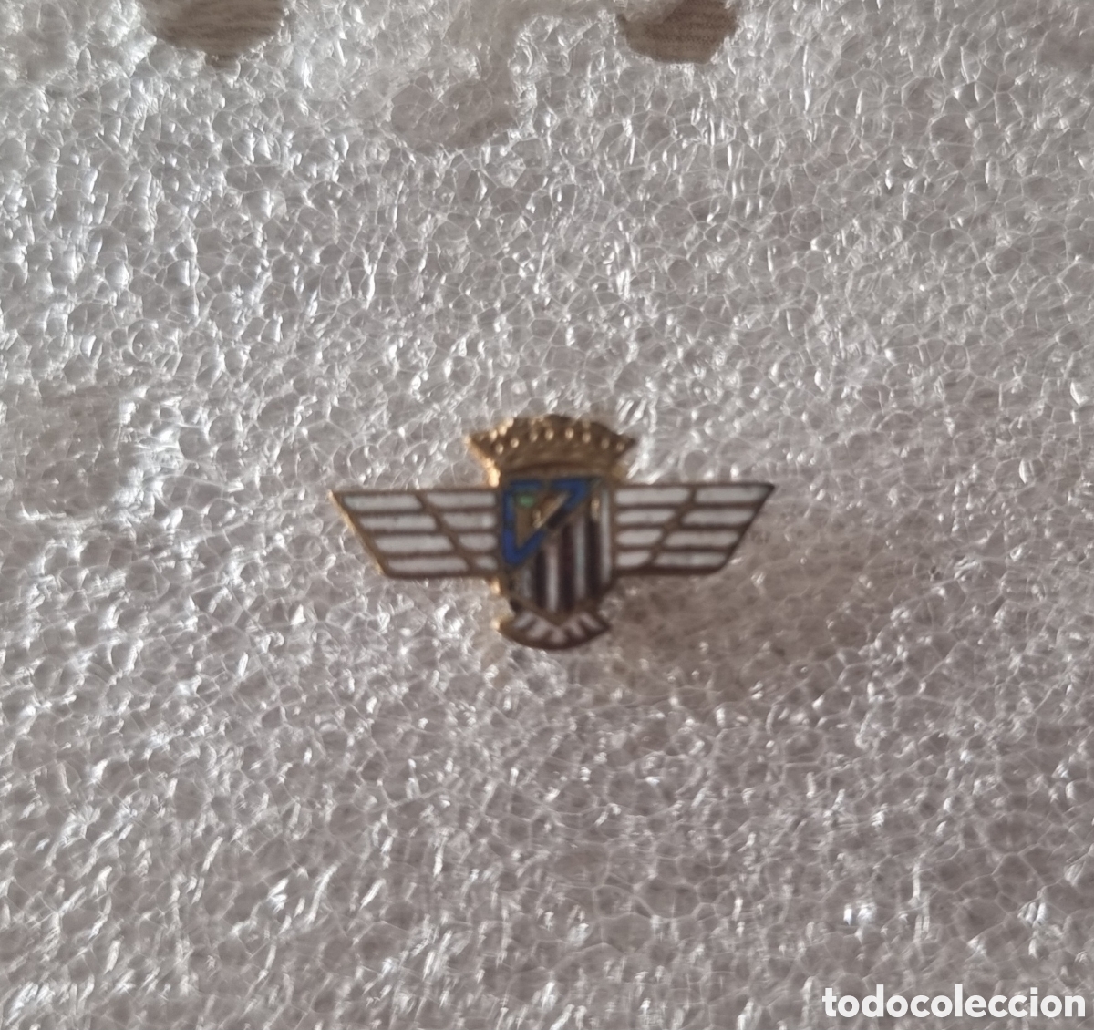 Coleccionismo deportivo: Pin insignia esmaltada del Atl&eacute;tico Aviaci&oacute;n 1941