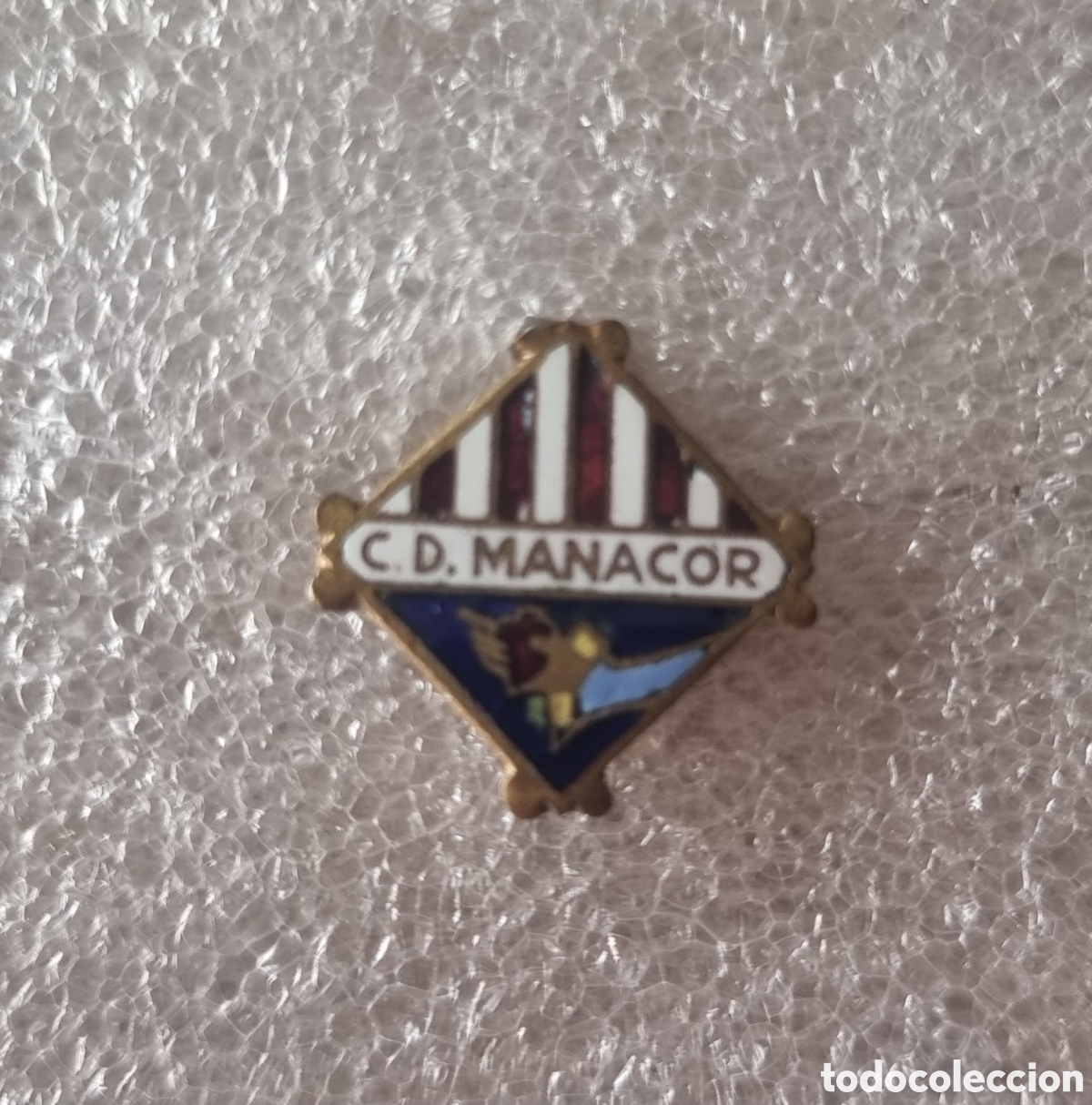 Coleccionismo deportivo: Pin insignia esmaltada del Manacor 1940