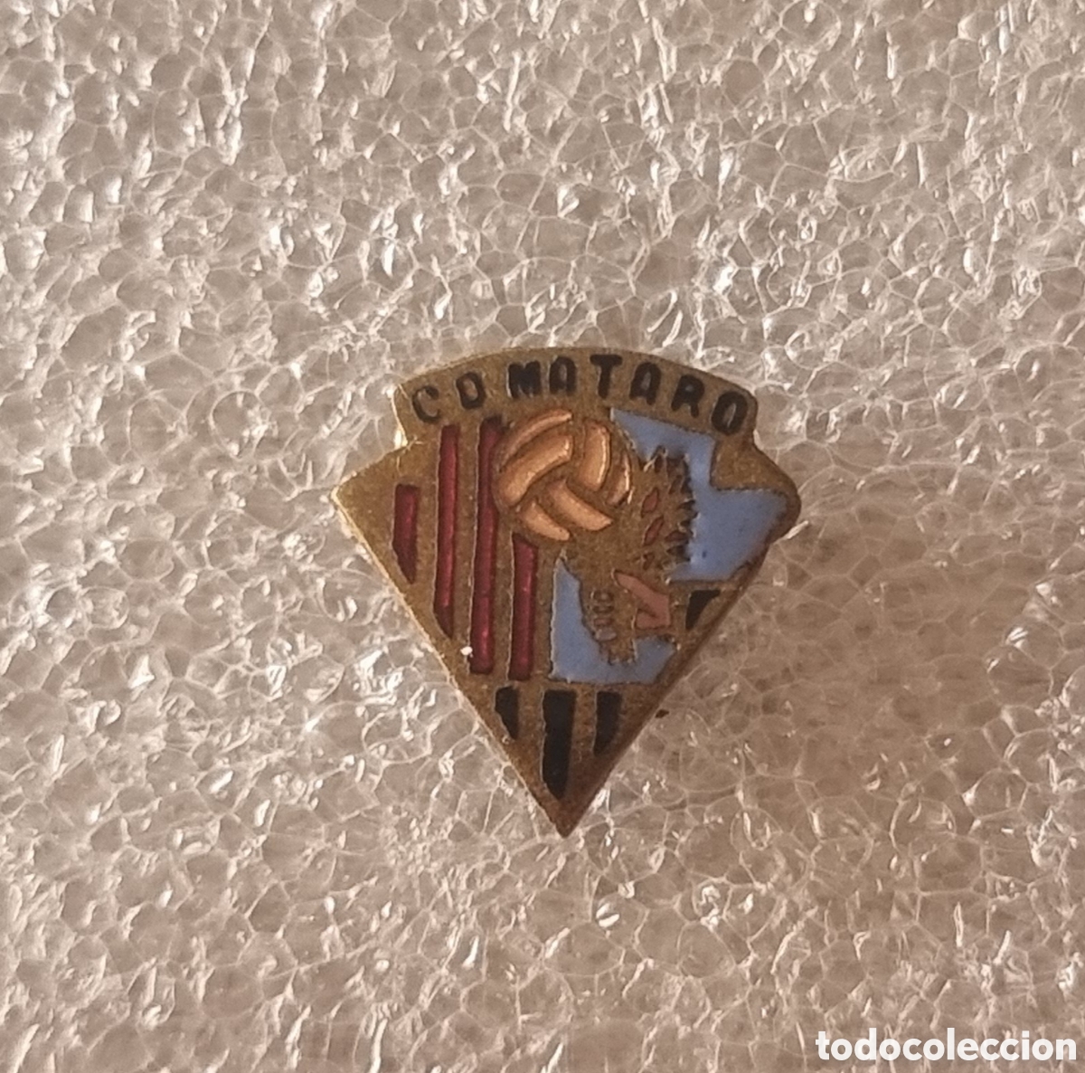 Coleccionismo deportivo: Pin insignia esmaltada del Matar&oacute; de 1939