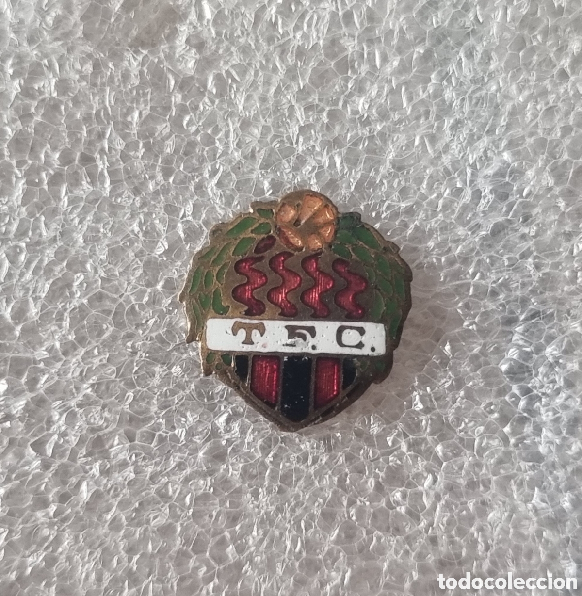 Coleccionismo deportivo: Pin insignia esmaltada del Tarragona F.C. de 1925