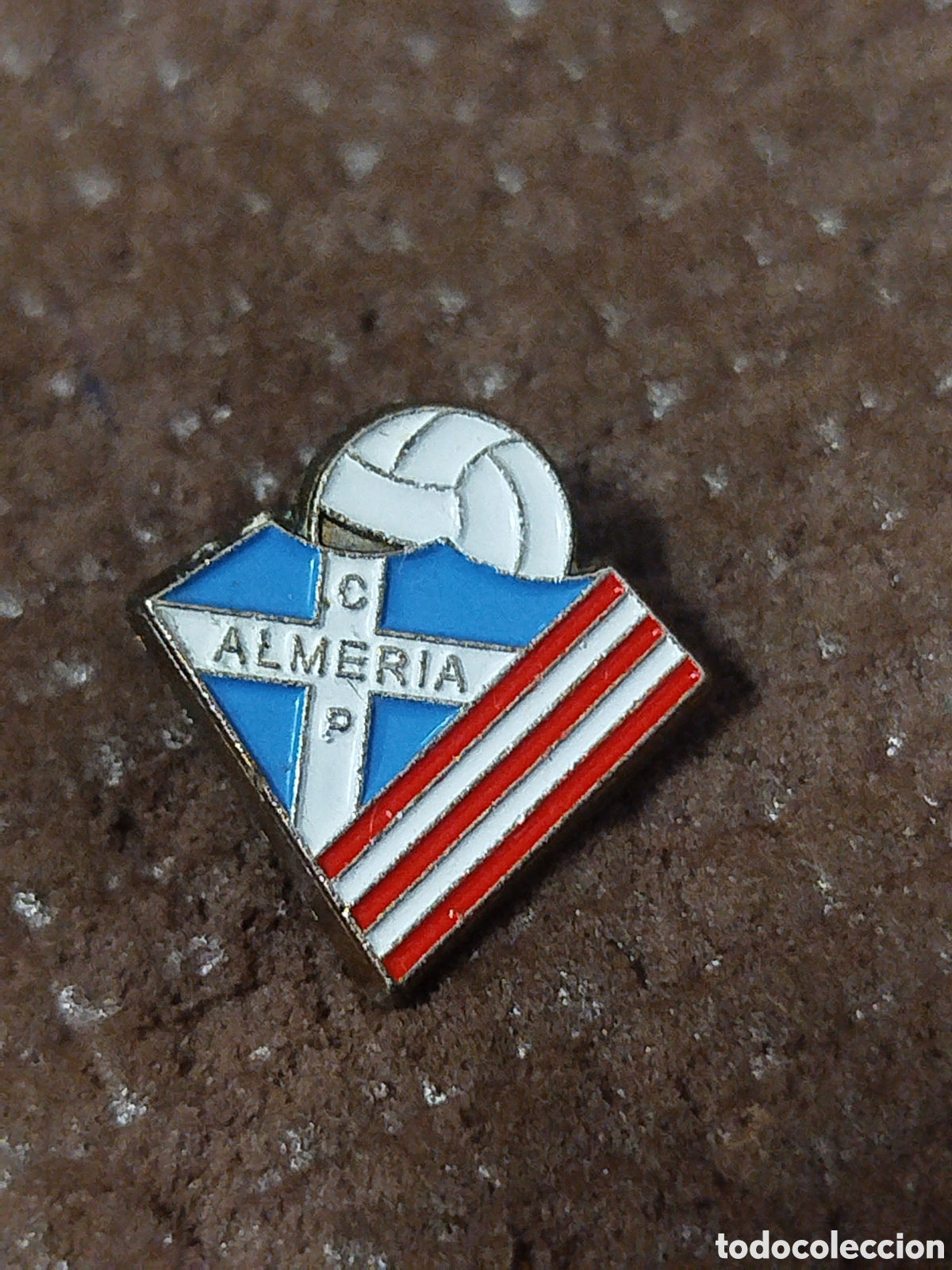Sammelleidenschaft Sport: PINS DE FUTBOL OFICIAL CP ALMER&Iacute;A