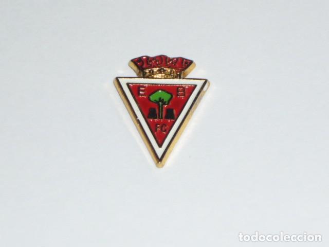 Coleccionismo deportivo: PIN ERRI BERRI FUTBOL CLUB DE OLITE-NAVARRA