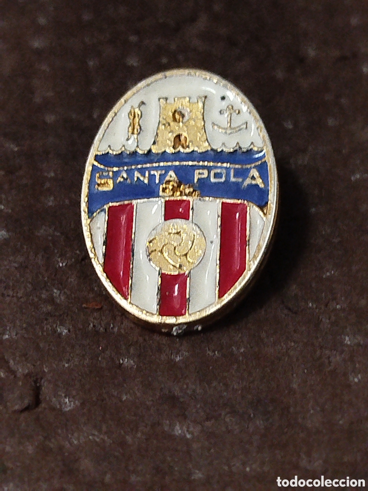 Coleccionismo deportivo: PINS DE FUTBOL SANTA PILA CF .ALICANTE