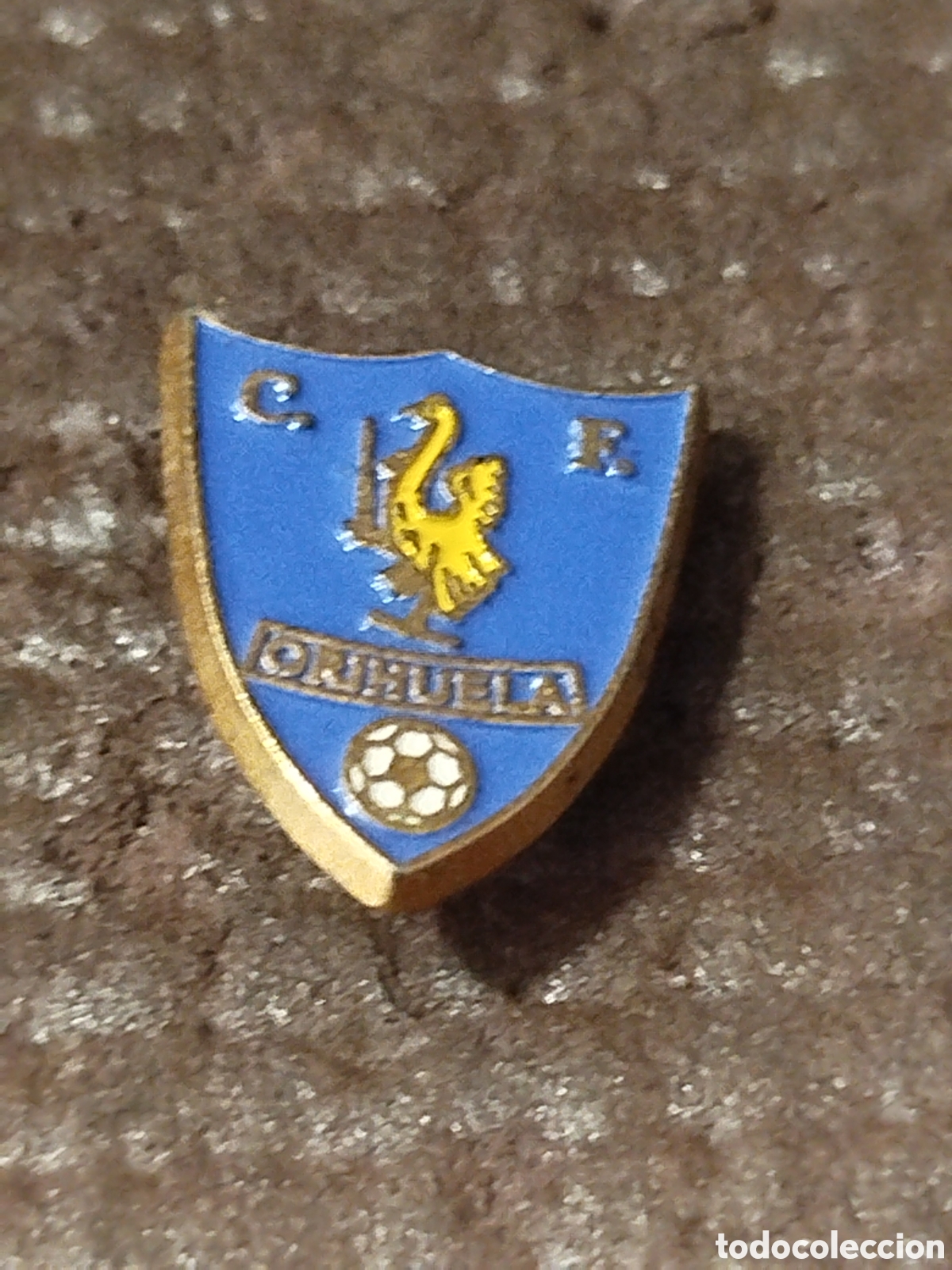 Coleccionismo deportivo: PINS DE FUTBOL OFICIAL CF ORIHUELA .ALICANTE