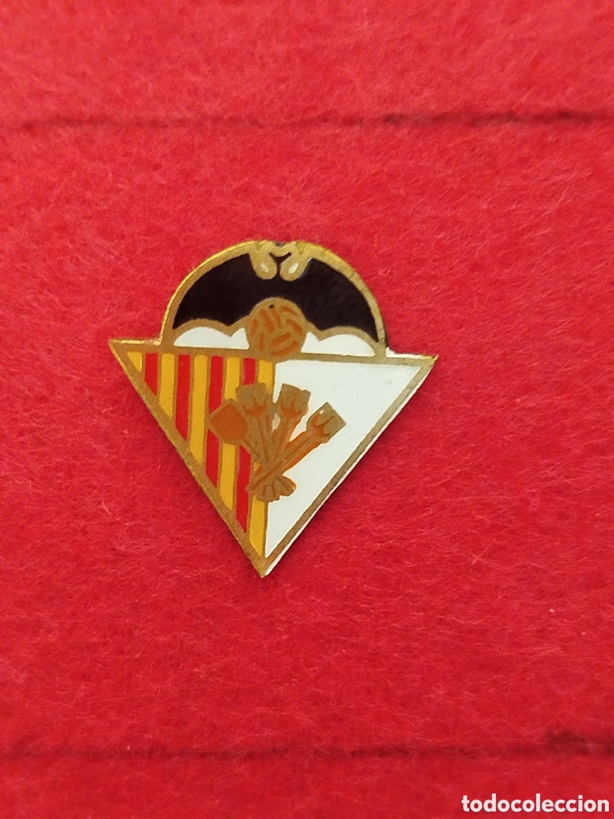 Coleccionismo deportivo: INSIGNIA DE FUTBOL UD CUART.cuart de Poblet VALENCIA