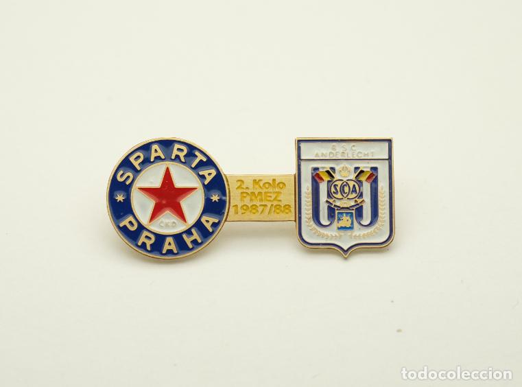 Coleccionismo deportivo: Badge Pin: UEFA Champions League 1987-88 Sparta Prague Czech Republic - Anderlecht Belgium