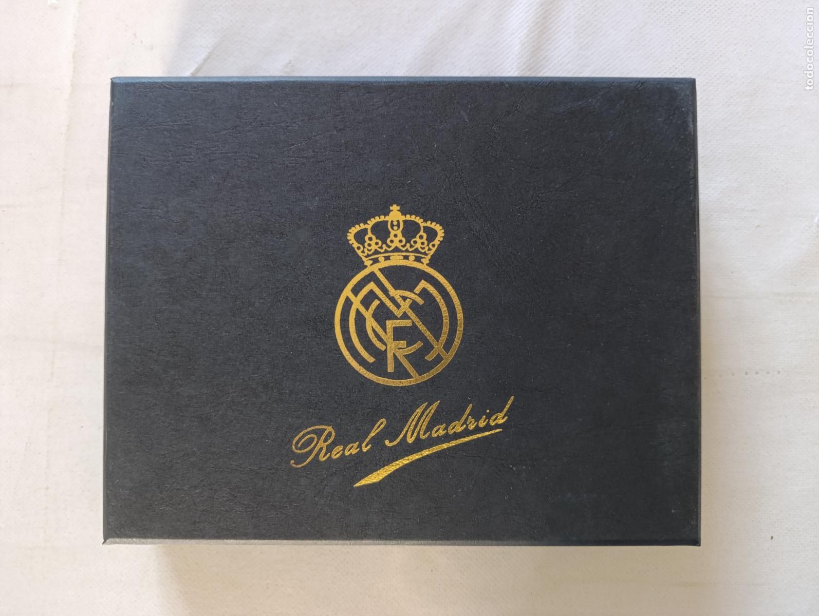 Coleccionismo deportivo: ESTUCHE / CAJA PARA PINES REAL MADRID C.F. - FUTBOL - PIN - A&Ntilde;OS 90 - NO INCLUYE PINES (333#)