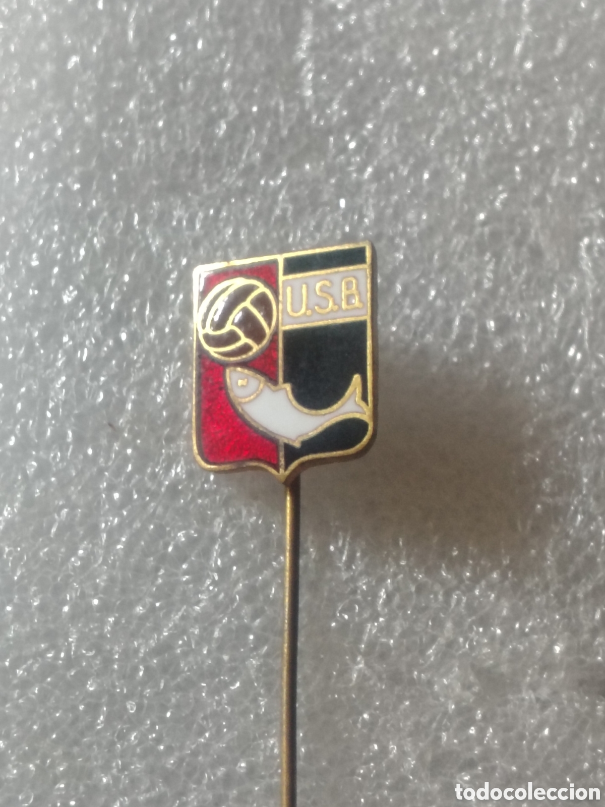 Coleccionismo deportivo: PIN F&Uacute;TBOL AGUJA, U.S. BOULOGNE, FRANCIA