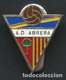 Coleccionismo deportivo: F&Uacute;TBOL, INSIGNIA, PIN, AGRUPACI&Oacute;N DEPORTIVA ABRERA