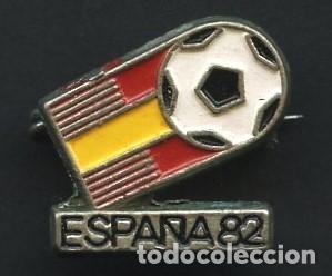 Coleccionismo deportivo: F&Uacute;TBOL, INSIGNIA, PIN, COPA MUNDIAL DE F&Uacute;TBOL 1982, R.EFF 79