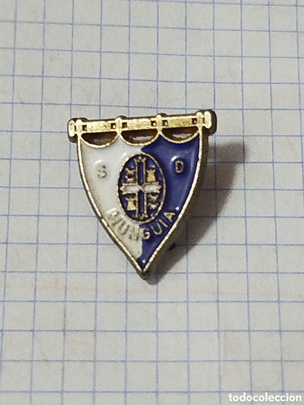 Coleccionismo deportivo: INSIGNIA DE FUTBOL SD MUNGU&Iacute;A . VIZCAYA