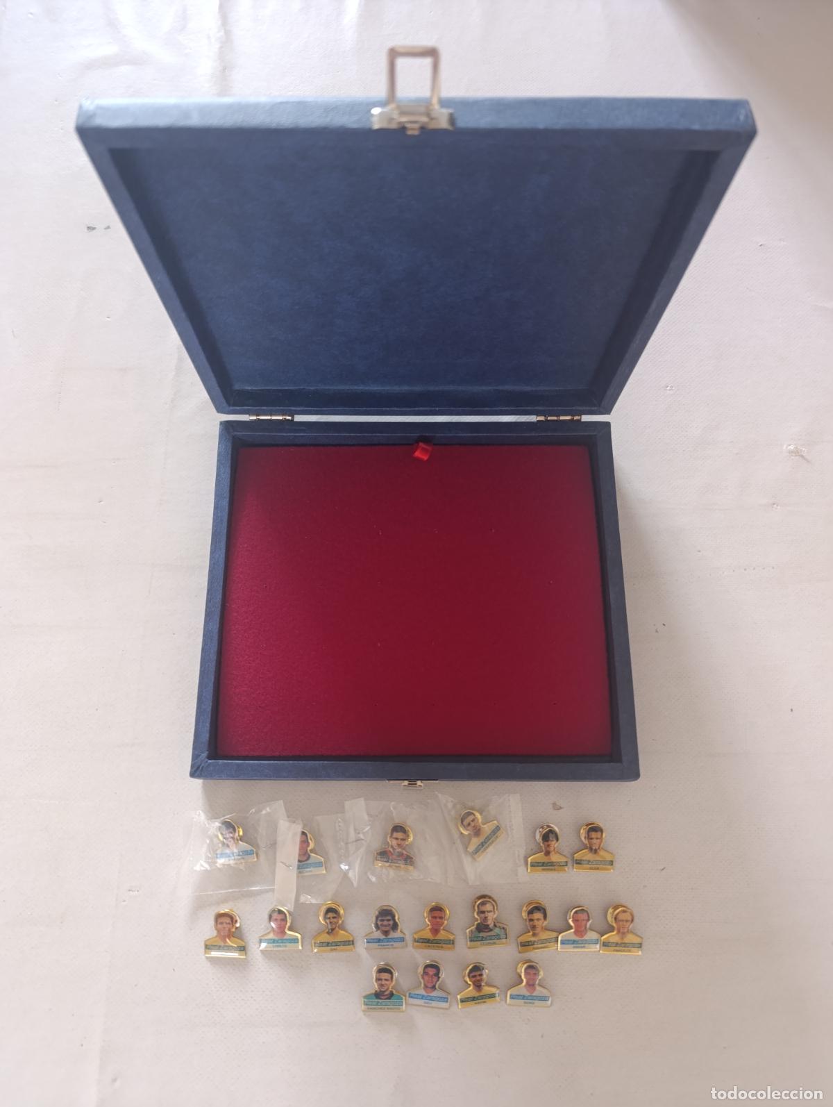 Coleccionismo deportivo: LOTE DE 19 PINES REAL ZARAGOZA C.F. Y ESTUCHE - FUTBOL - SIN REPETIDOS - PIN - A&Ntilde;OS 90 (058#w)