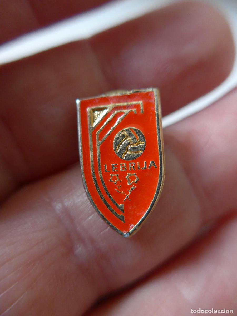 Coleccionismo deportivo: PIN CLUB ATLETICO ANTONIANO LEBRIJA SEVILLA