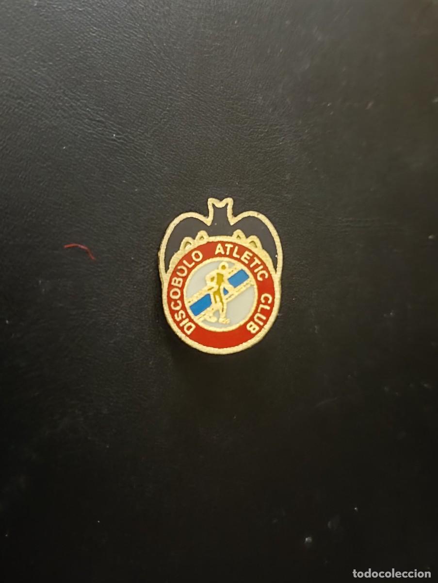 Coleccionismo deportivo: INSIGNIA BROCHE CHAPA LITOGRAFIADA - DISCOBOLO ATLETIC / ATHLETIC CLUB FUTBOL - LA TORRE ( VALENCIA