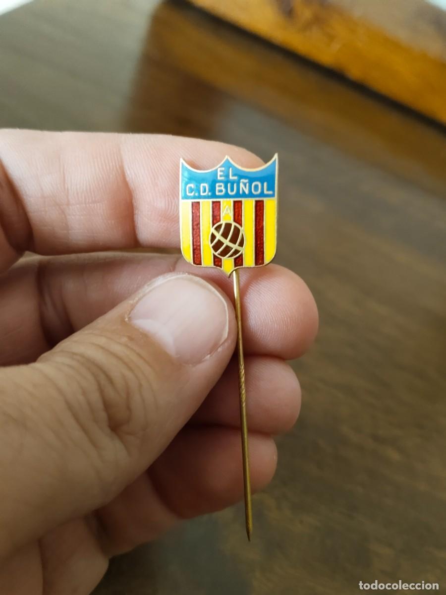 Collectionnisme sportif: Insignia de alfiler del Club Deportivo Bu&ntilde;ol.