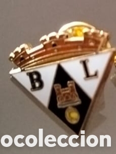 Coleccionismo deportivo: PIN F&Uacute;TBOL BALOMPEDICA LINENSE